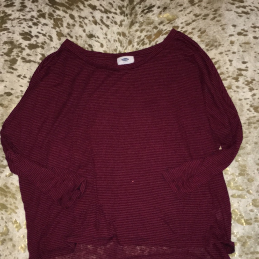 Maroon and black light long sleeve small